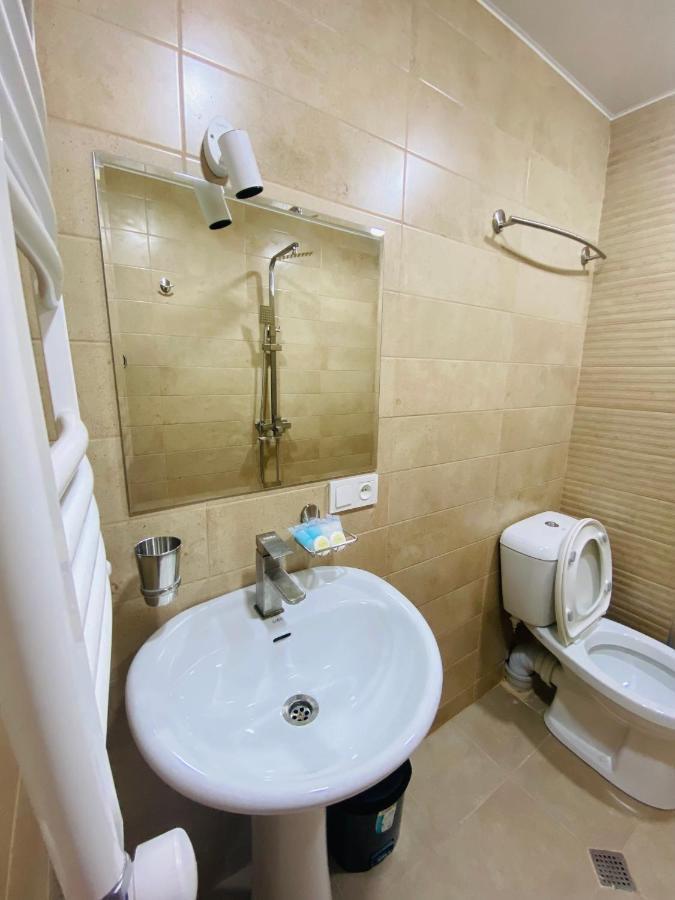 Hotel Sunrise Kutaisi Exterior photo